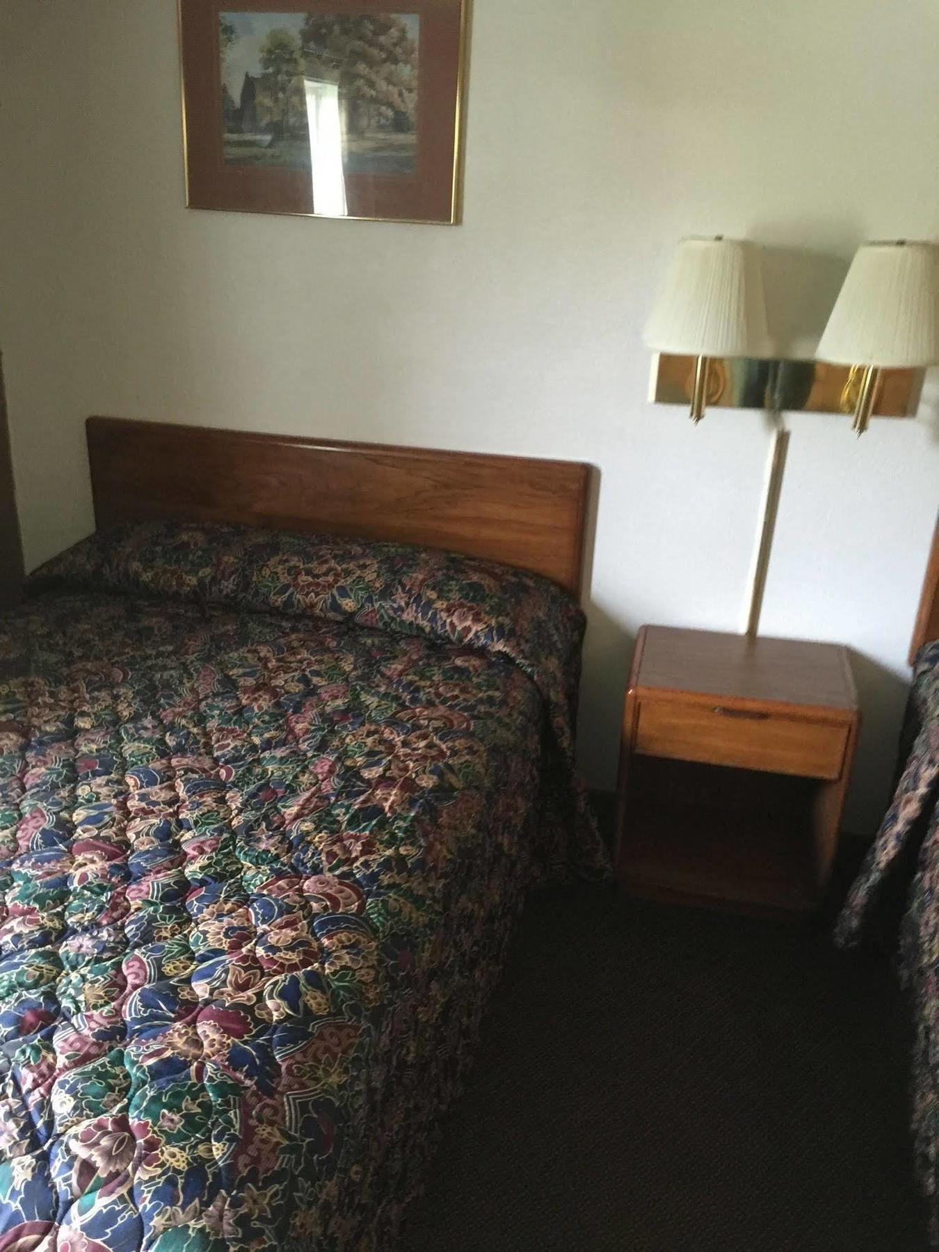 Woodridge Motel Terre Haute Bagian luar foto