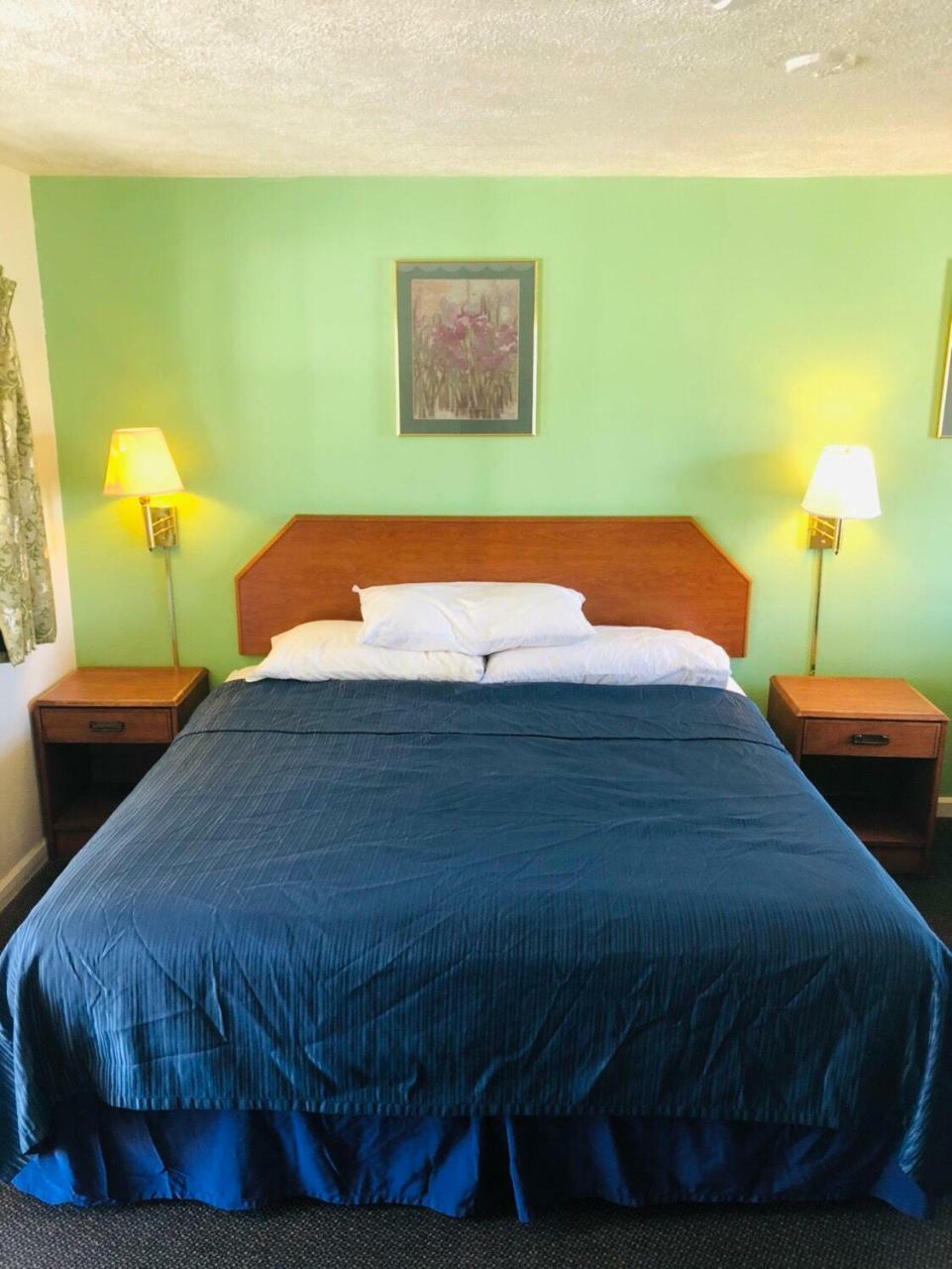 Woodridge Motel Terre Haute Bagian luar foto